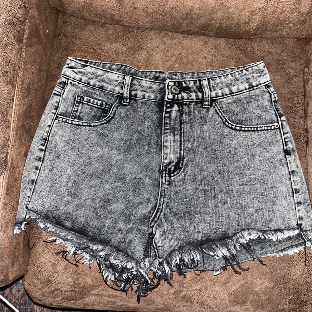 SHEIN Black Acid Wash Jeans